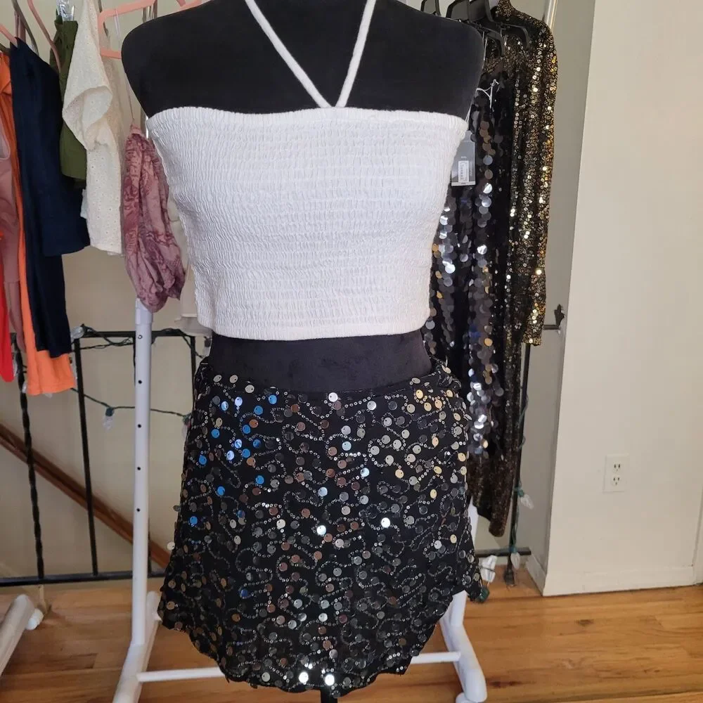 Emerson Lang Black and Silver Sequin Skort Skirt Size Small NWT Women's Party